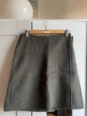 COS Women’s Olive A-Line Skirt — Clean Minimal Silhouette